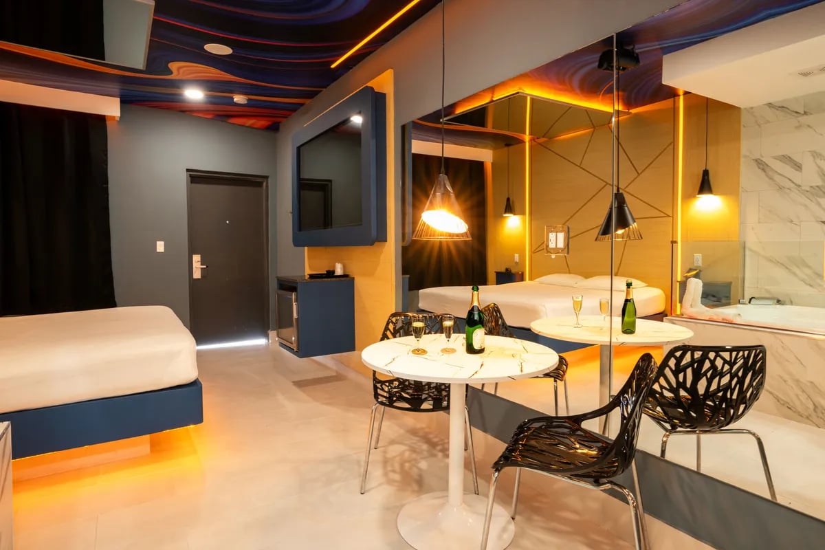 Suite Jacuzzi view 3